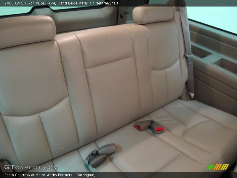 Sand Beige Metallic / Neutral/Shale 2005 GMC Yukon XL SLT 4x4
