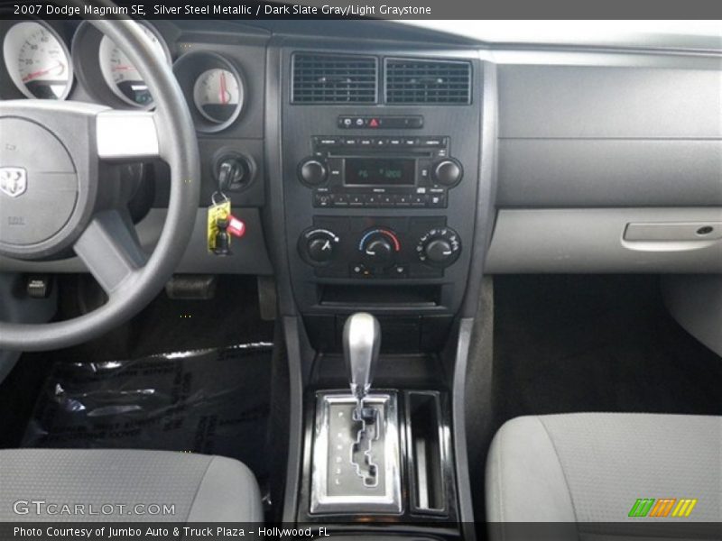 Silver Steel Metallic / Dark Slate Gray/Light Graystone 2007 Dodge Magnum SE