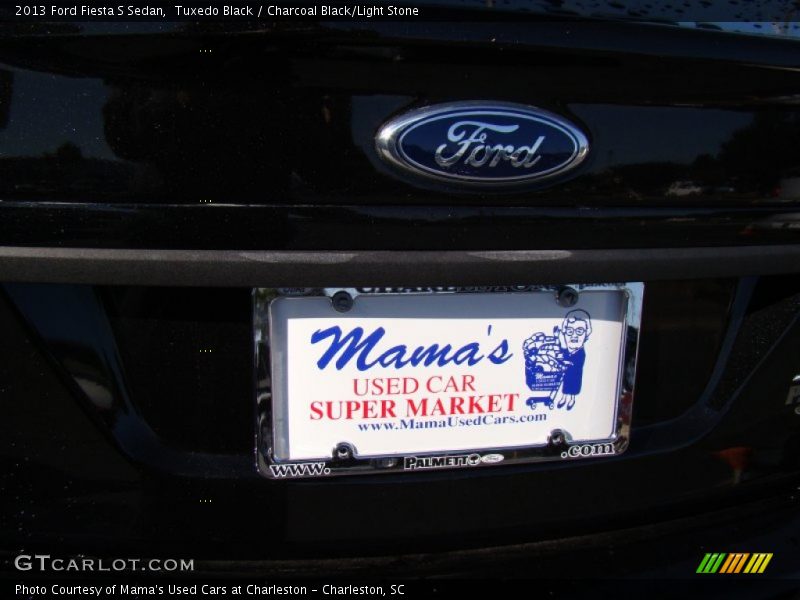 Tuxedo Black / Charcoal Black/Light Stone 2013 Ford Fiesta S Sedan