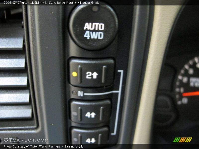 Sand Beige Metallic / Neutral/Shale 2005 GMC Yukon XL SLT 4x4