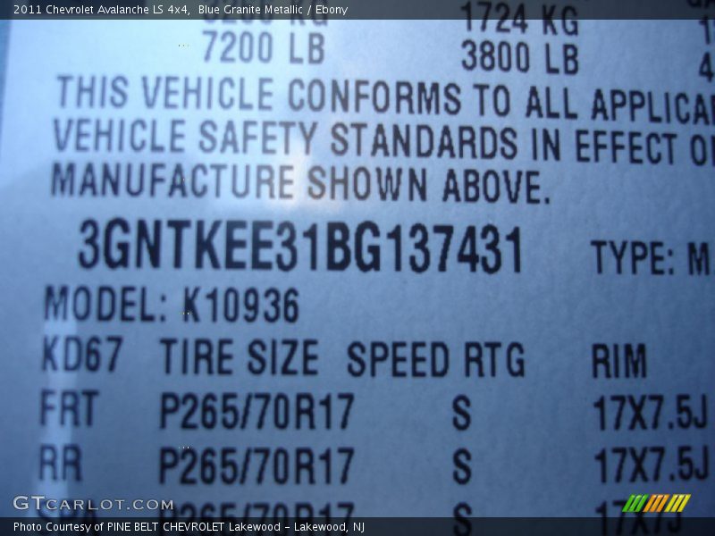 Blue Granite Metallic / Ebony 2011 Chevrolet Avalanche LS 4x4