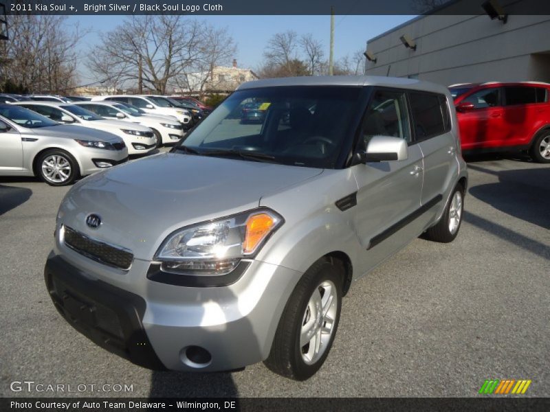 Bright Silver / Black Soul Logo Cloth 2011 Kia Soul +