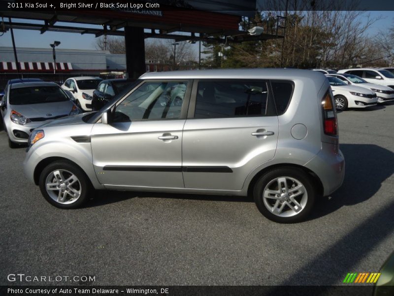 Bright Silver / Black Soul Logo Cloth 2011 Kia Soul +
