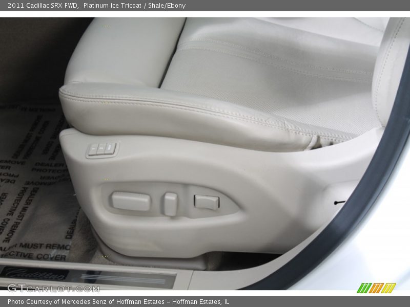 Platinum Ice Tricoat / Shale/Ebony 2011 Cadillac SRX FWD