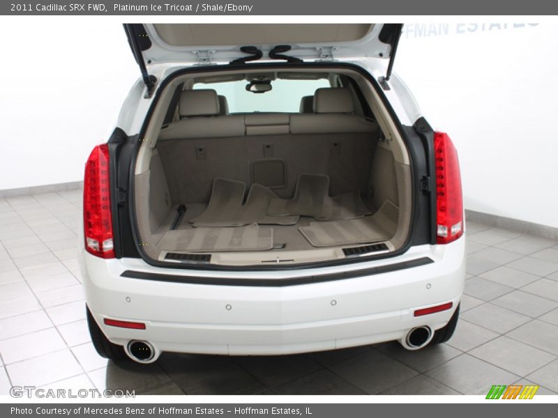Platinum Ice Tricoat / Shale/Ebony 2011 Cadillac SRX FWD