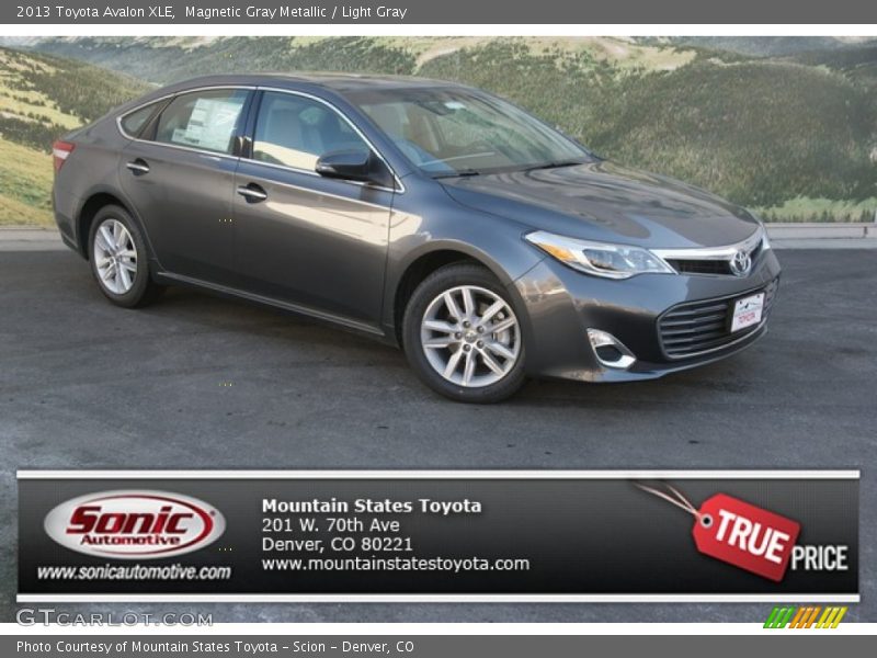 Magnetic Gray Metallic / Light Gray 2013 Toyota Avalon XLE