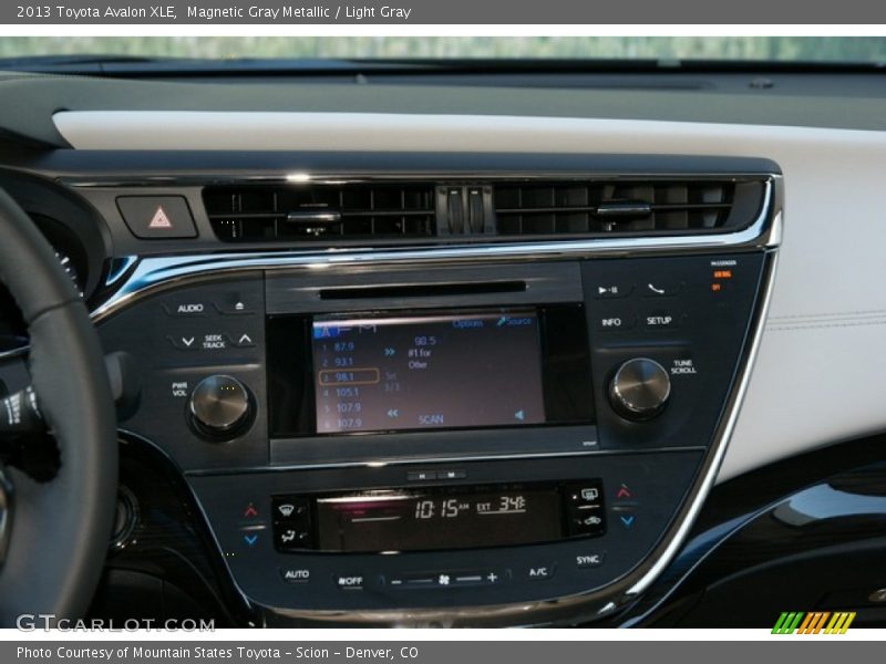 Magnetic Gray Metallic / Light Gray 2013 Toyota Avalon XLE