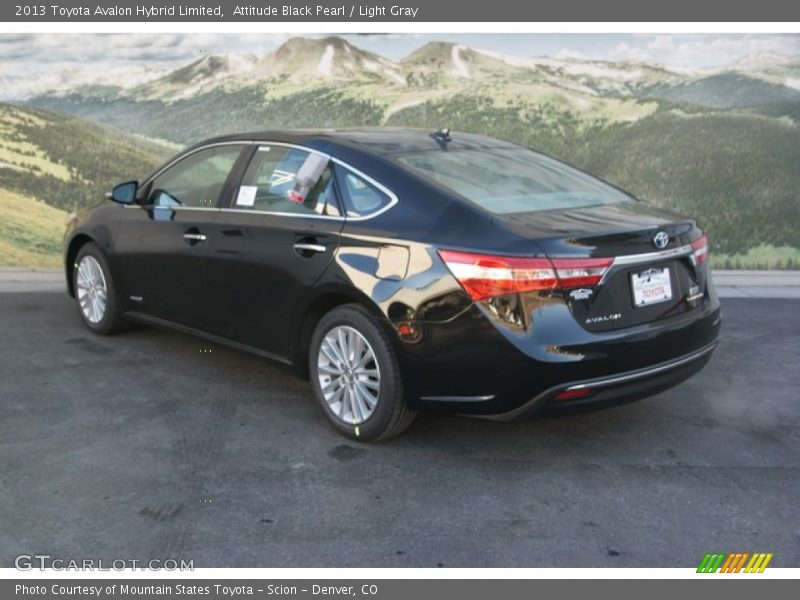 Attitude Black Pearl / Light Gray 2013 Toyota Avalon Hybrid Limited