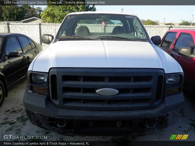 Oxford White / Medium Flint 2006 Ford F250 Super Duty XL Crew Cab
