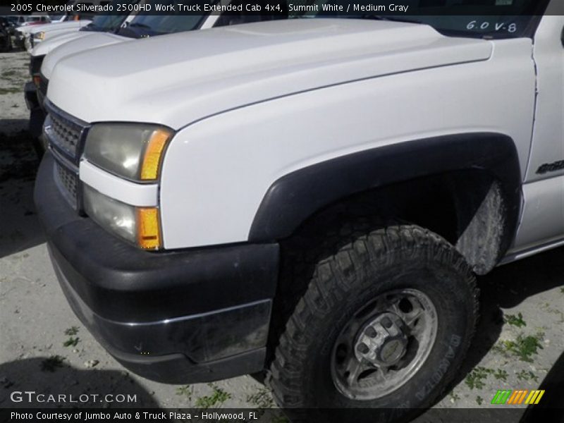 Summit White / Medium Gray 2005 Chevrolet Silverado 2500HD Work Truck Extended Cab 4x4