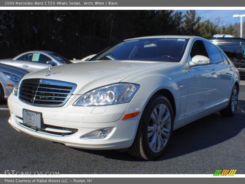 Arctic White / Black 2009 Mercedes-Benz S 550 4Matic Sedan