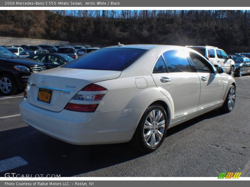 Arctic White / Black 2009 Mercedes-Benz S 550 4Matic Sedan