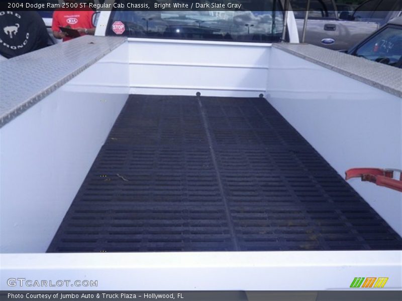 Bright White / Dark Slate Gray 2004 Dodge Ram 2500 ST Regular Cab Chassis