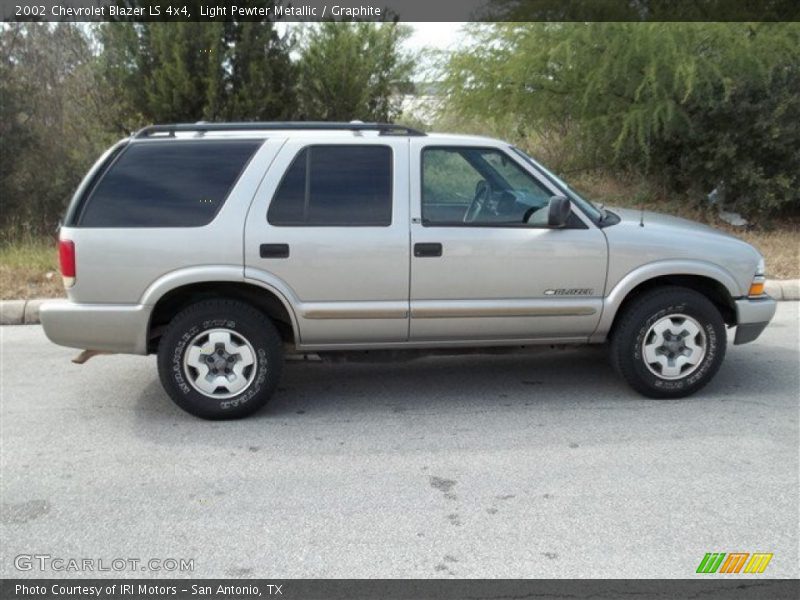 Light Pewter Metallic / Graphite 2002 Chevrolet Blazer LS 4x4
