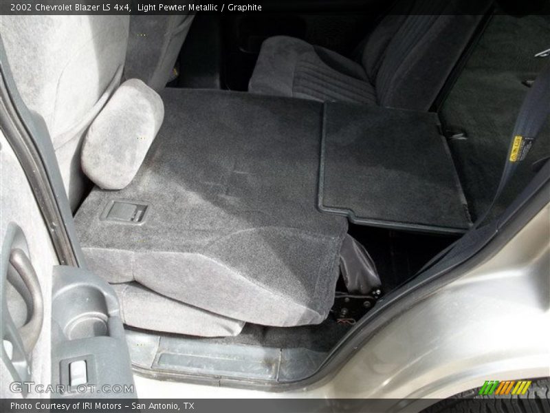 Light Pewter Metallic / Graphite 2002 Chevrolet Blazer LS 4x4