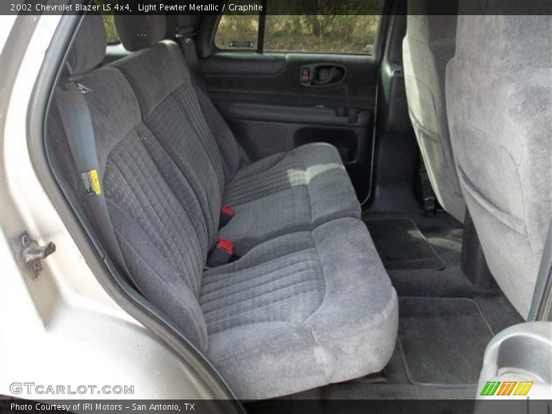 Light Pewter Metallic / Graphite 2002 Chevrolet Blazer LS 4x4