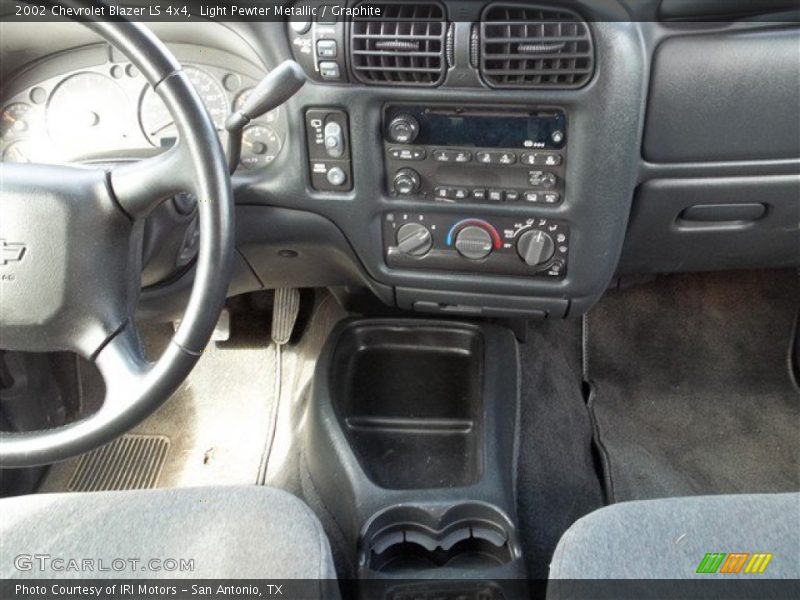 Light Pewter Metallic / Graphite 2002 Chevrolet Blazer LS 4x4