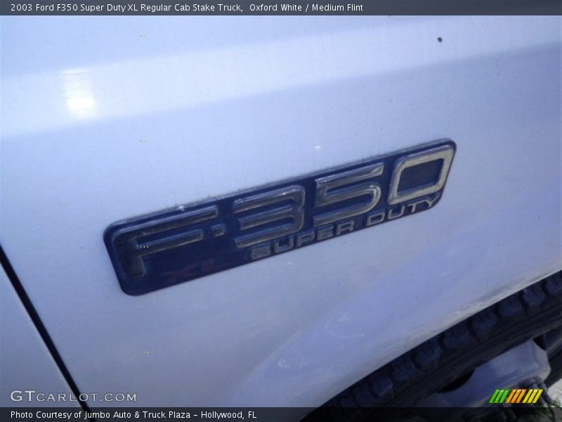 Oxford White / Medium Flint 2003 Ford F350 Super Duty XL Regular Cab Stake Truck