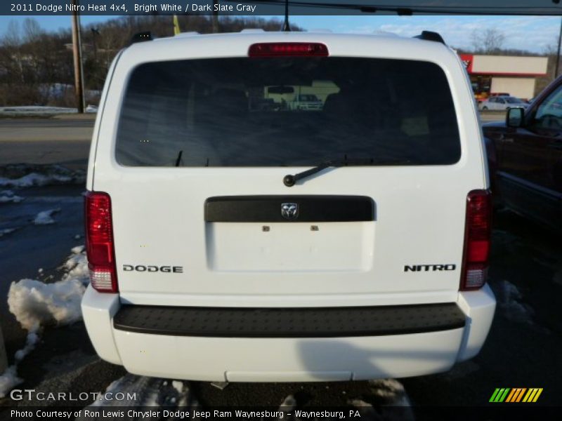 Bright White / Dark Slate Gray 2011 Dodge Nitro Heat 4x4