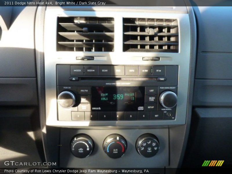 Bright White / Dark Slate Gray 2011 Dodge Nitro Heat 4x4