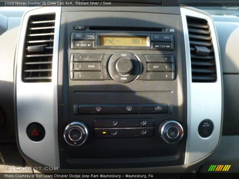 Radiant Silver / Steel 2009 Nissan Frontier SE Crew Cab 4x4
