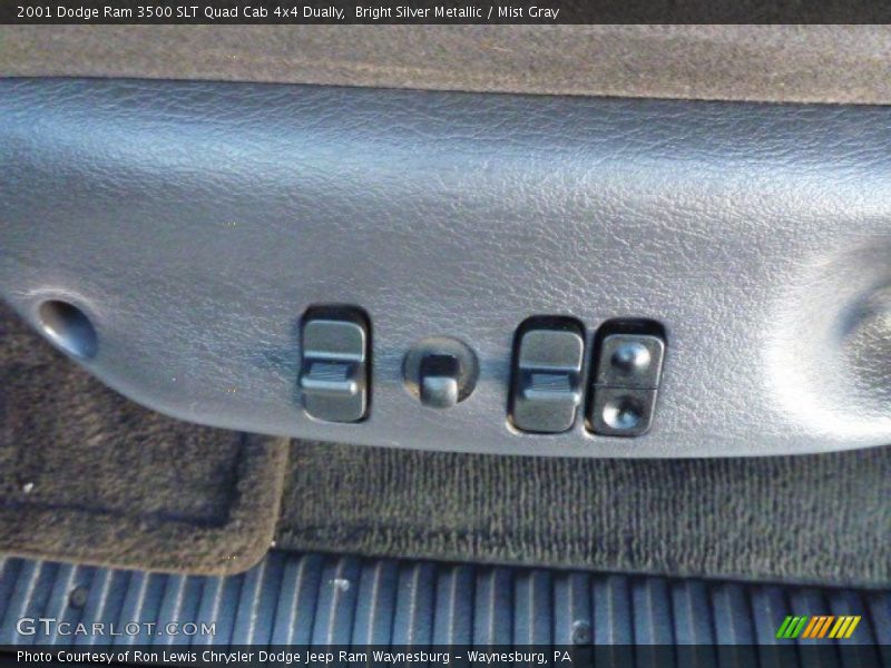 Bright Silver Metallic / Mist Gray 2001 Dodge Ram 3500 SLT Quad Cab 4x4 Dually