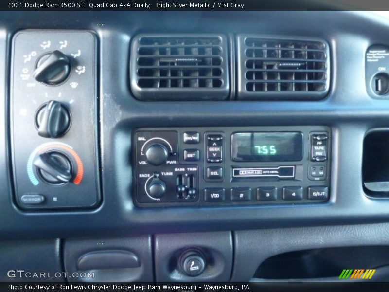 Bright Silver Metallic / Mist Gray 2001 Dodge Ram 3500 SLT Quad Cab 4x4 Dually