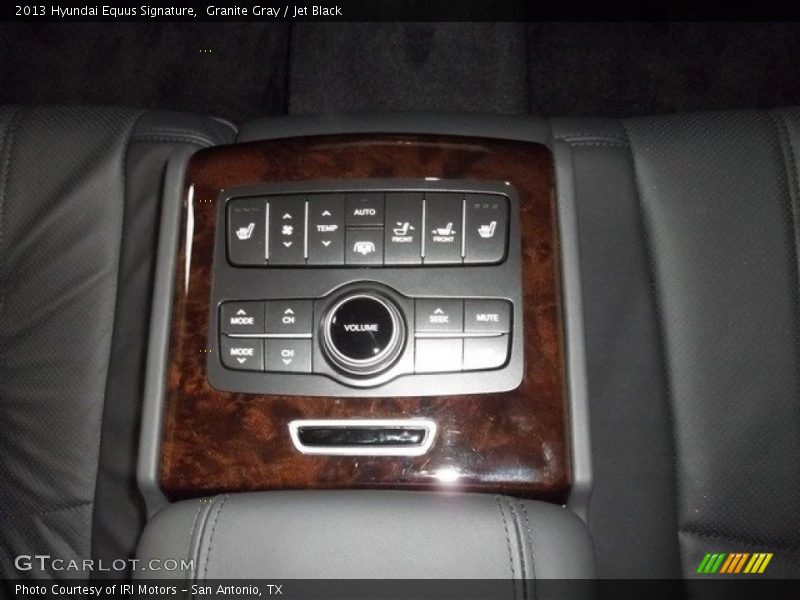 Controls of 2013 Equus Signature