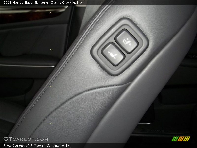 Controls of 2013 Equus Signature