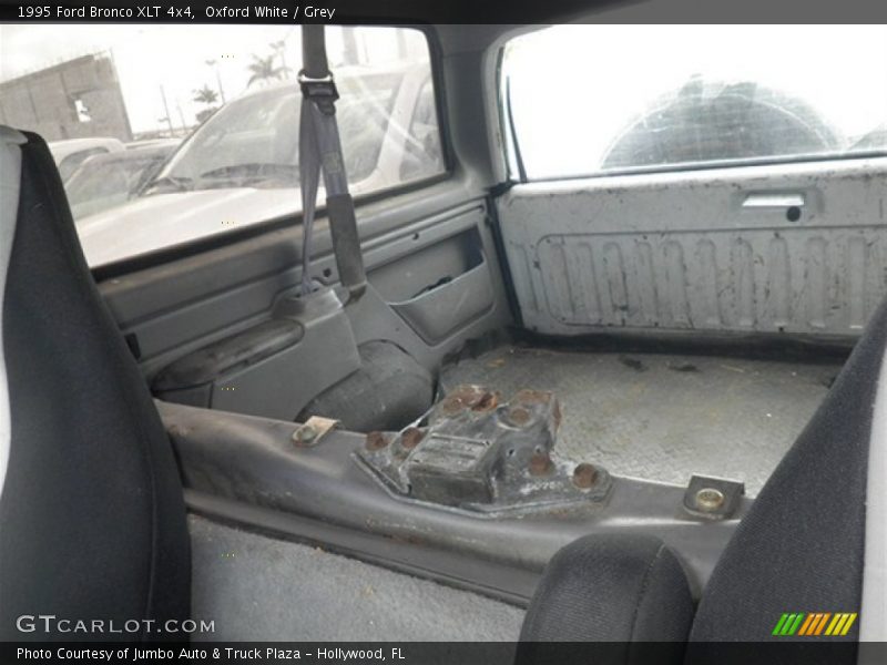 Oxford White / Grey 1995 Ford Bronco XLT 4x4