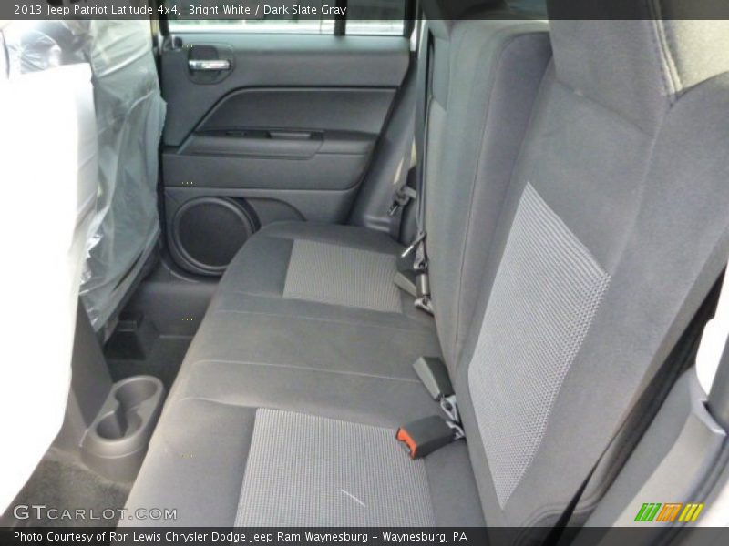 Bright White / Dark Slate Gray 2013 Jeep Patriot Latitude 4x4
