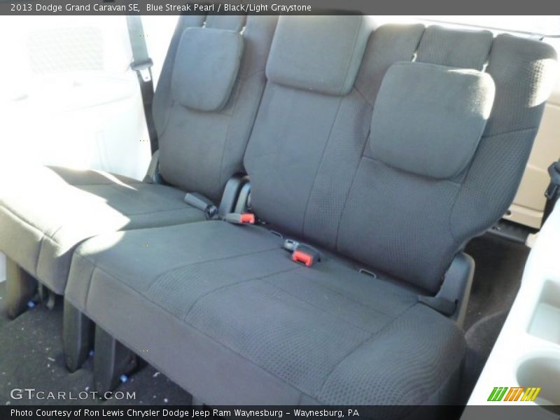 Blue Streak Pearl / Black/Light Graystone 2013 Dodge Grand Caravan SE