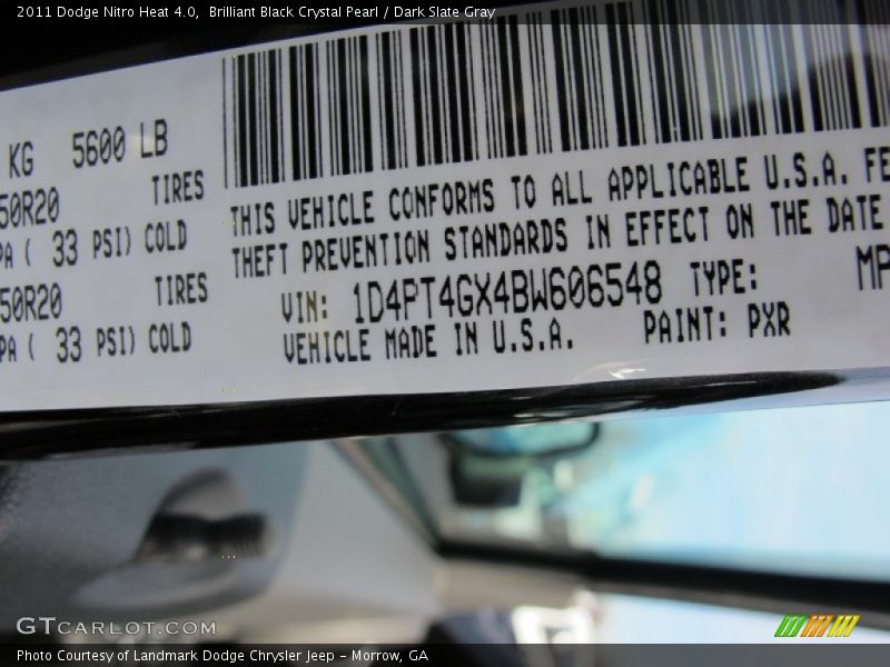 Brilliant Black Crystal Pearl / Dark Slate Gray 2011 Dodge Nitro Heat 4.0