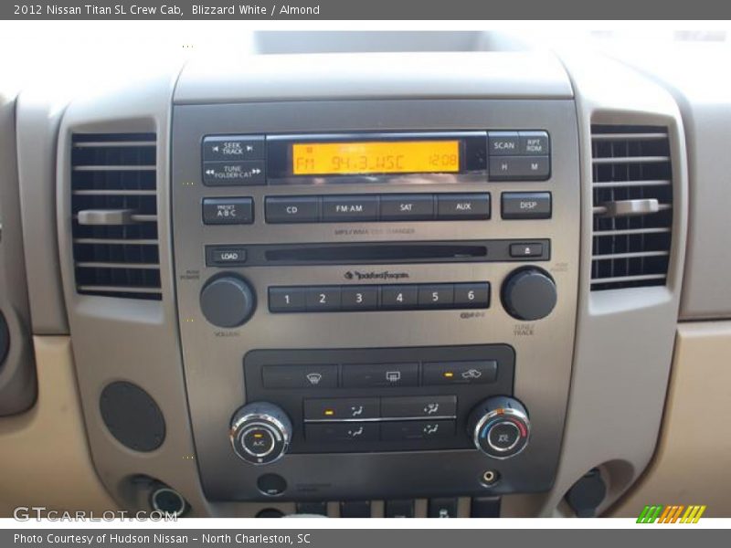 Blizzard White / Almond 2012 Nissan Titan SL Crew Cab