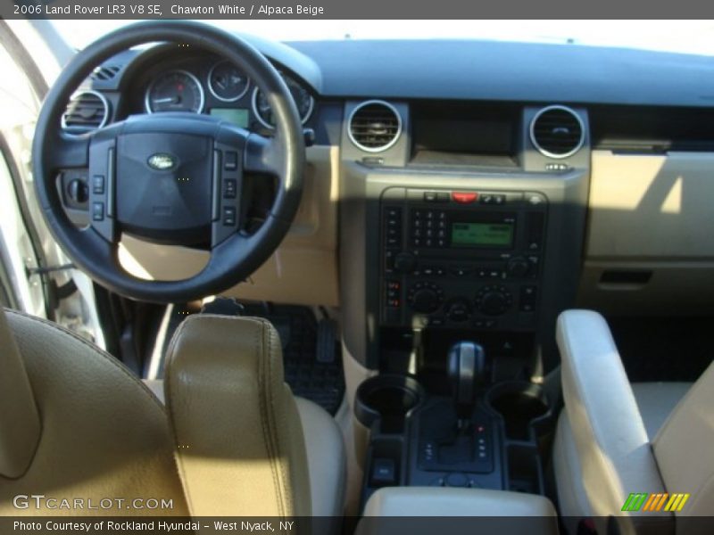 Chawton White / Alpaca Beige 2006 Land Rover LR3 V8 SE