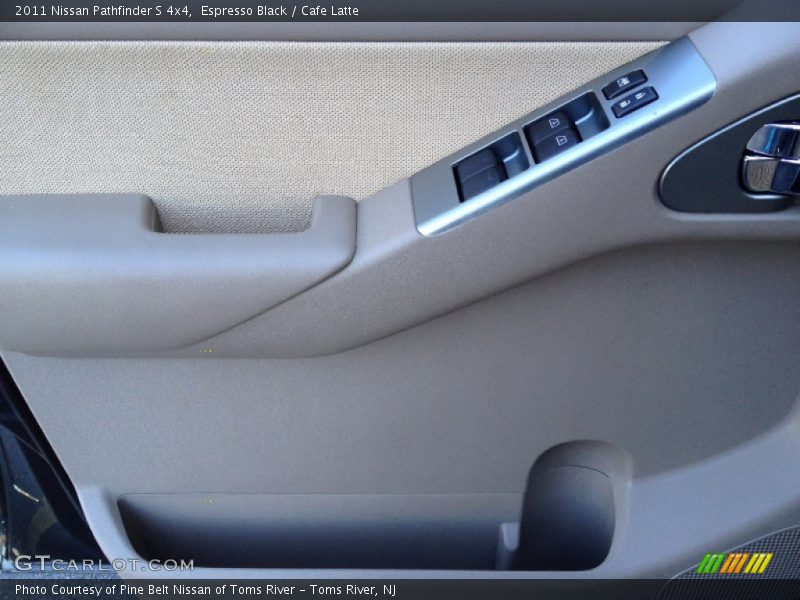 Espresso Black / Cafe Latte 2011 Nissan Pathfinder S 4x4