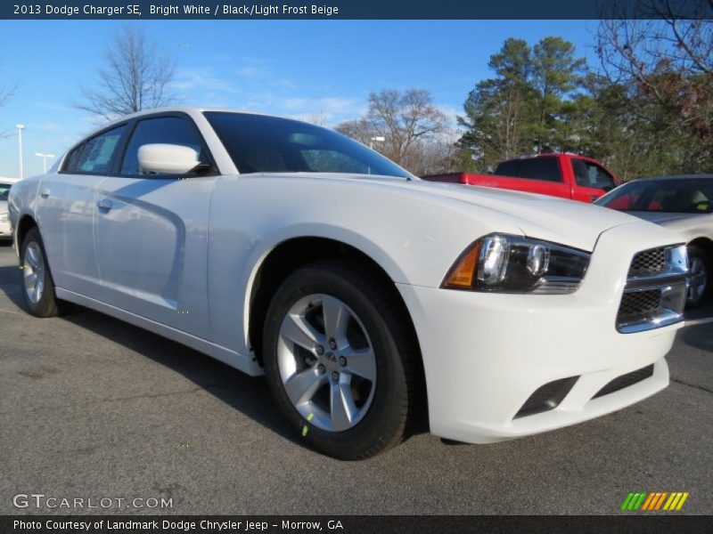 Bright White / Black/Light Frost Beige 2013 Dodge Charger SE