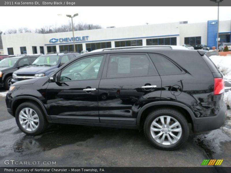 Ebony Black / Beige 2011 Kia Sorento EX
