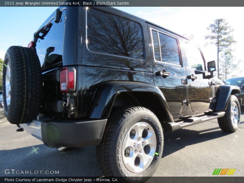 Black / Black/Dark Saddle 2013 Jeep Wrangler Unlimited Sahara 4x4