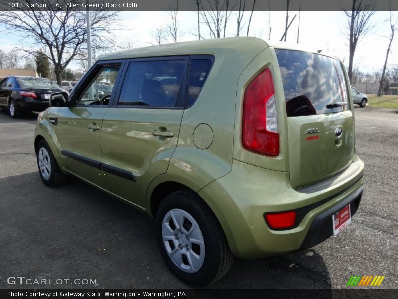 Alien Green / Black Cloth 2012 Kia Soul 1.6