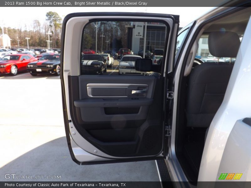 Bright Silver Metallic / Black/Diesel Gray 2013 Ram 1500 Big Horn Crew Cab