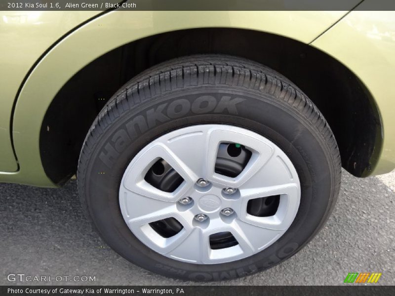Alien Green / Black Cloth 2012 Kia Soul 1.6