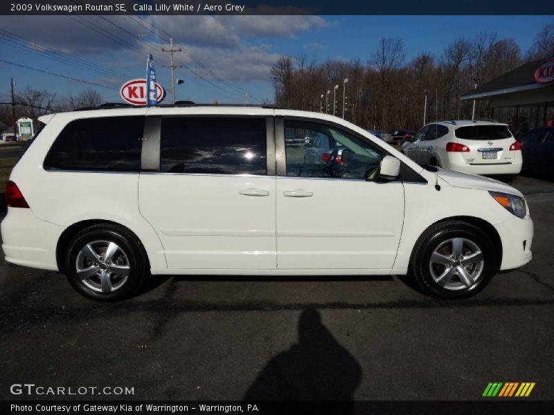 Calla Lilly White / Aero Grey 2009 Volkswagen Routan SE