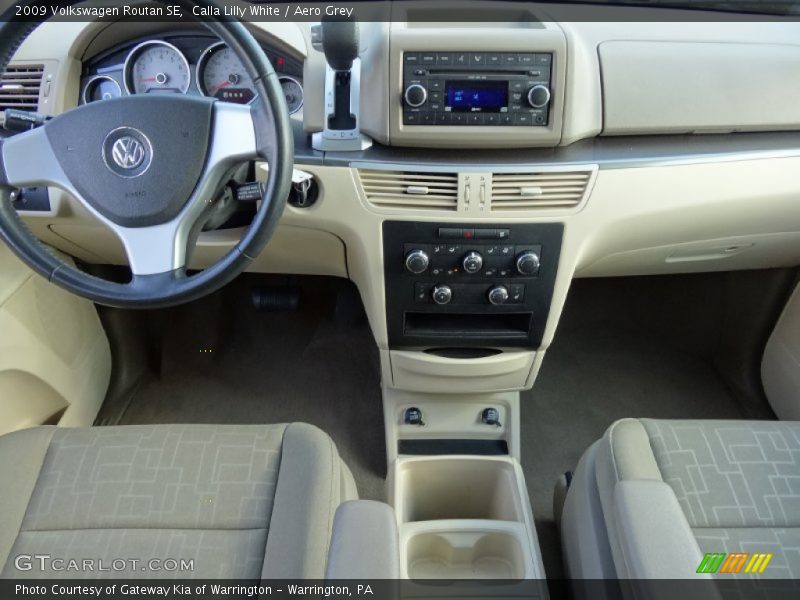Calla Lilly White / Aero Grey 2009 Volkswagen Routan SE