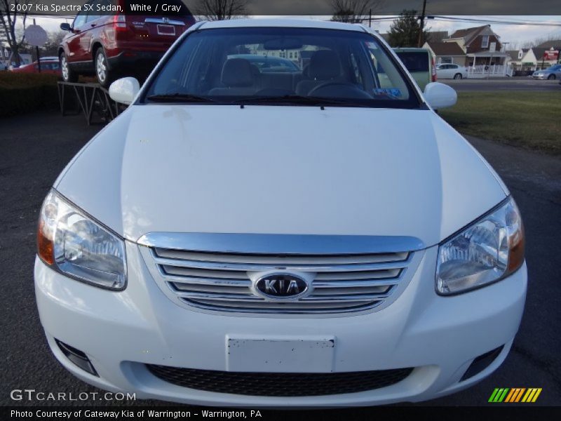 White / Gray 2007 Kia Spectra SX Sedan