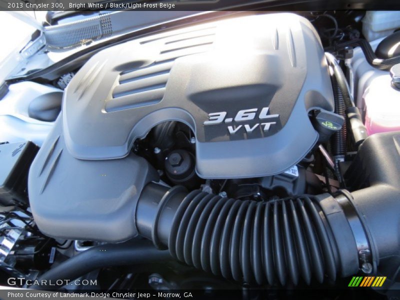 Bright White / Black/Light Frost Beige 2013 Chrysler 300