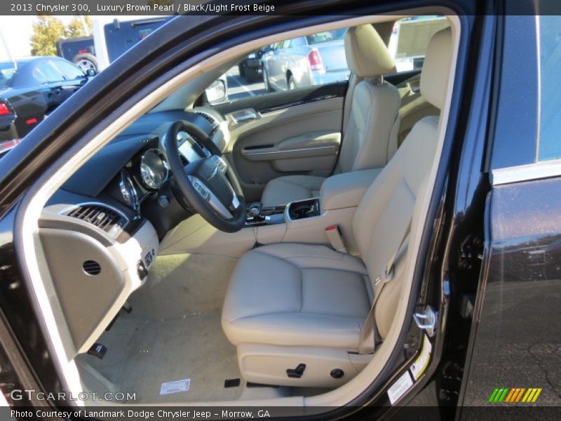 Luxury Brown Pearl / Black/Light Frost Beige 2013 Chrysler 300