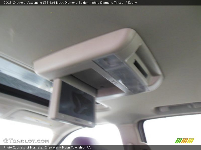 White Diamond Tricoat / Ebony 2013 Chevrolet Avalanche LTZ 4x4 Black Diamond Edition