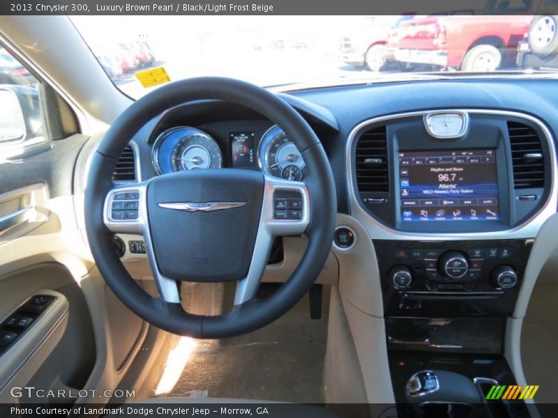 Luxury Brown Pearl / Black/Light Frost Beige 2013 Chrysler 300