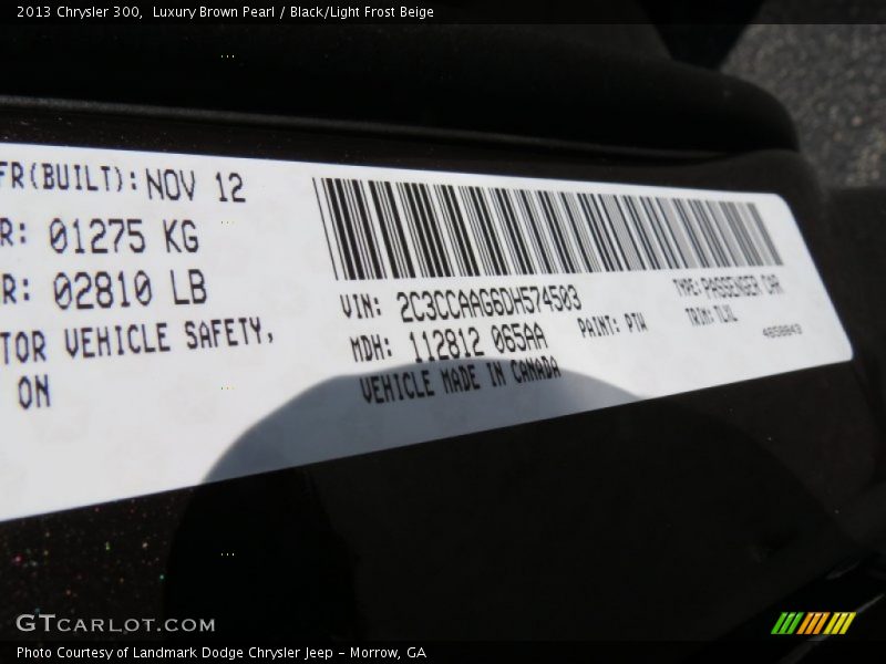 Luxury Brown Pearl / Black/Light Frost Beige 2013 Chrysler 300